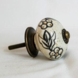 Ornate Ceramic Knob - Image 2