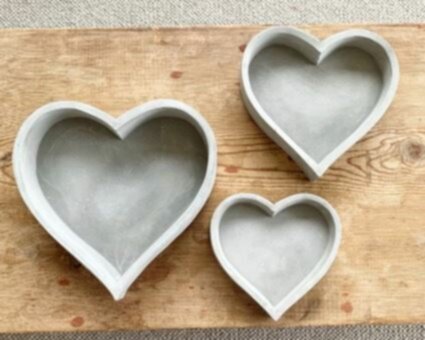 Cement Heart Tray - The Guilded Lily Trading Co.